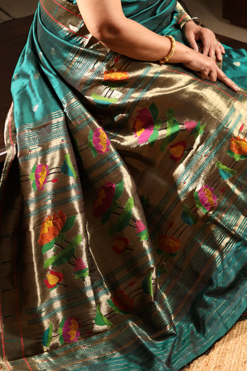 Deep Emerald Green Handwoven Pure Silk Paithani