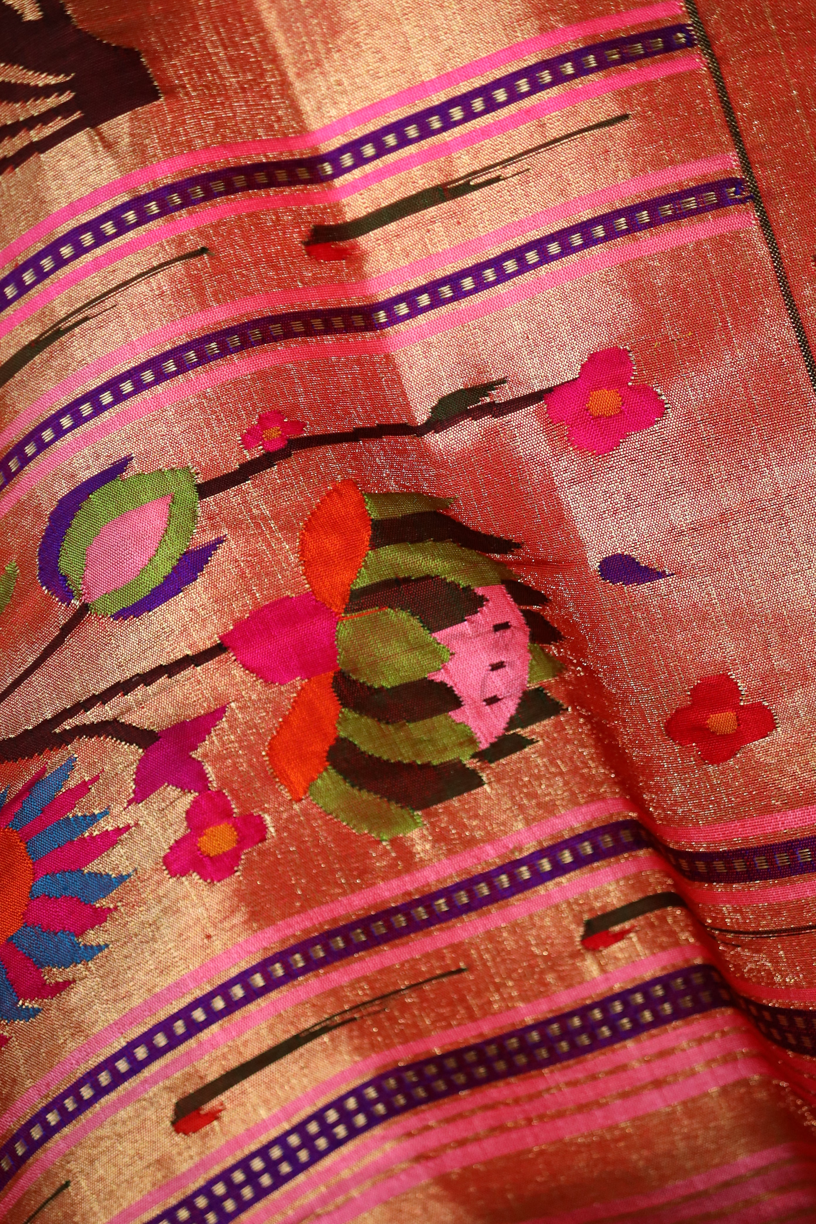 Bright Rani Pink Handwoven Pure Silk Paithani