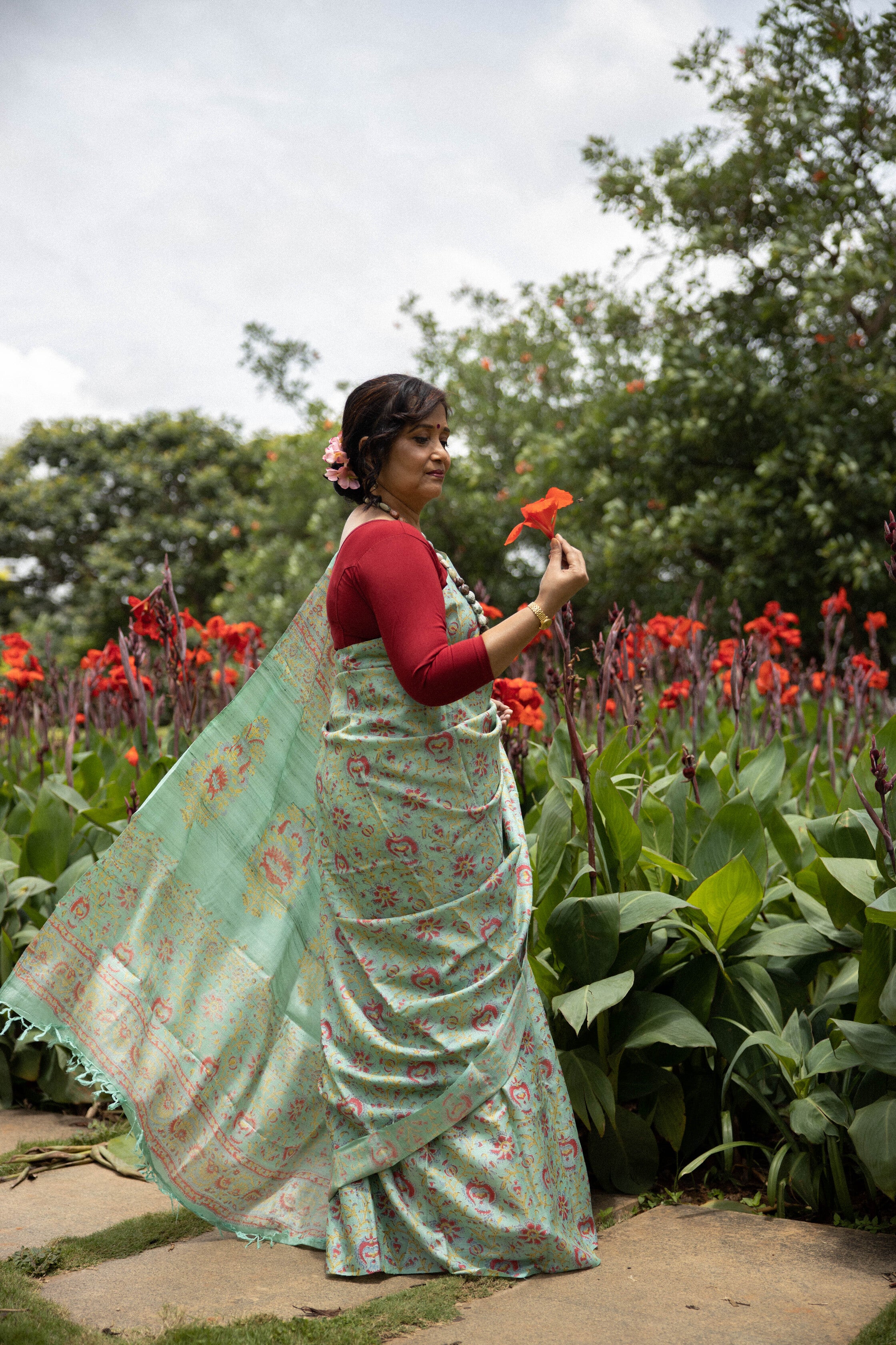 Canna Red Florals Handblock Printed Handwoven Tussar Silk Saree