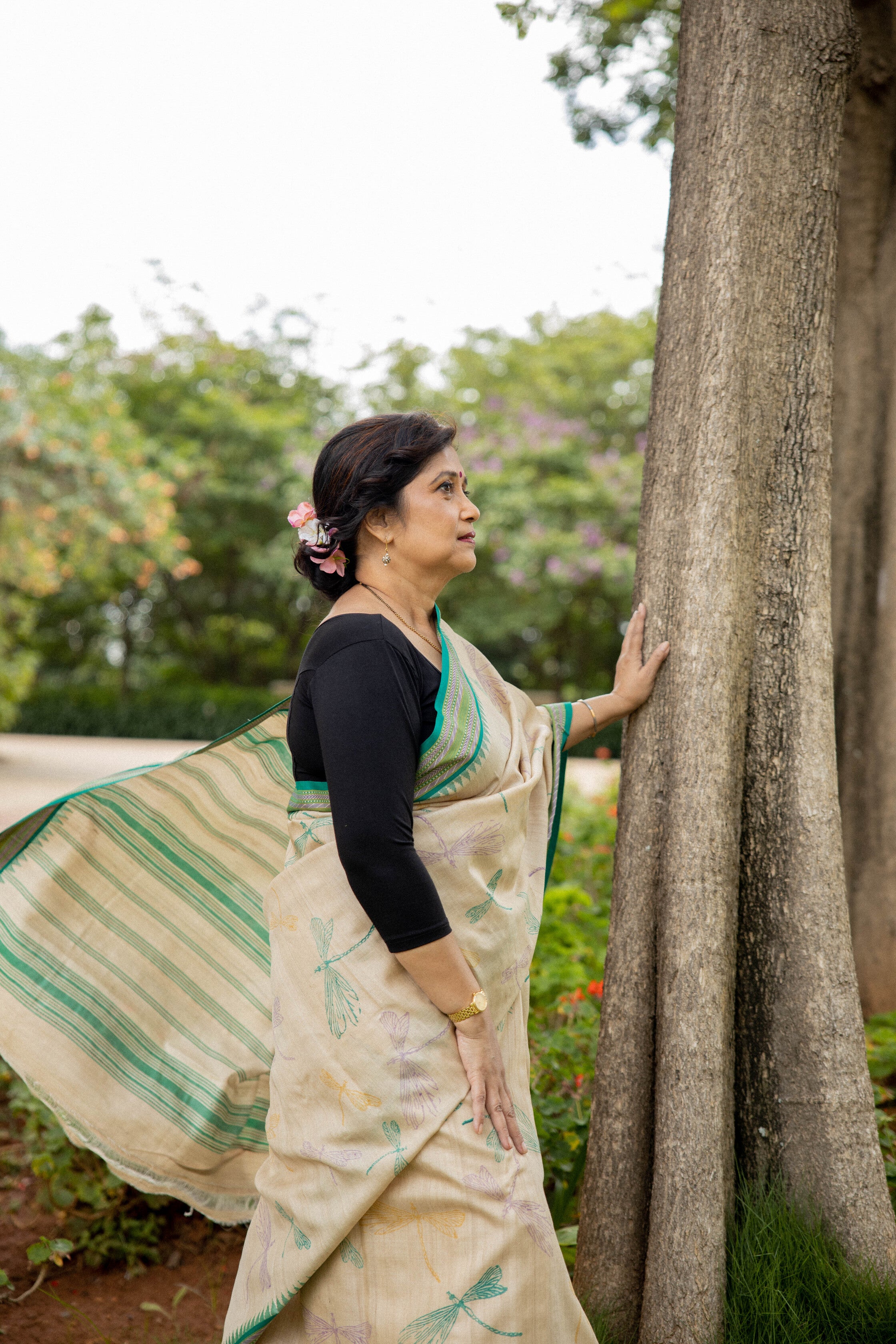 Dragonfly Dance Beige and Green Handblock Printed Handwoven Vidarbha Tussar Silk Saree