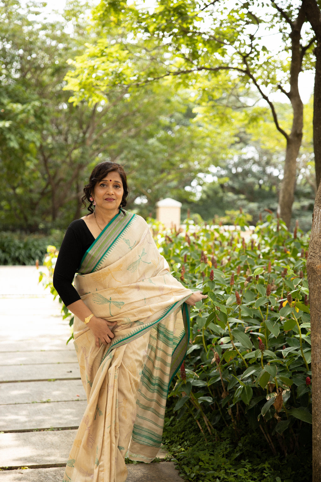 Dragonfly Dance Beige and Green Handblock Printed Handwoven Vidarbha Tussar Silk Saree