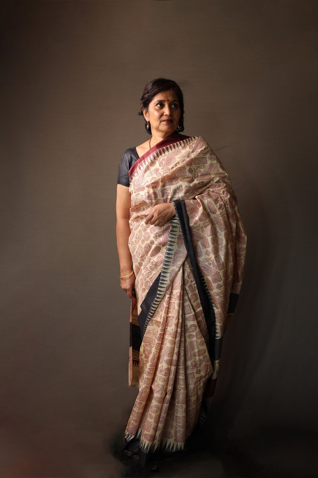 Zentangle Maroon Handblock Printed Handwoven Tussar Silk Saree