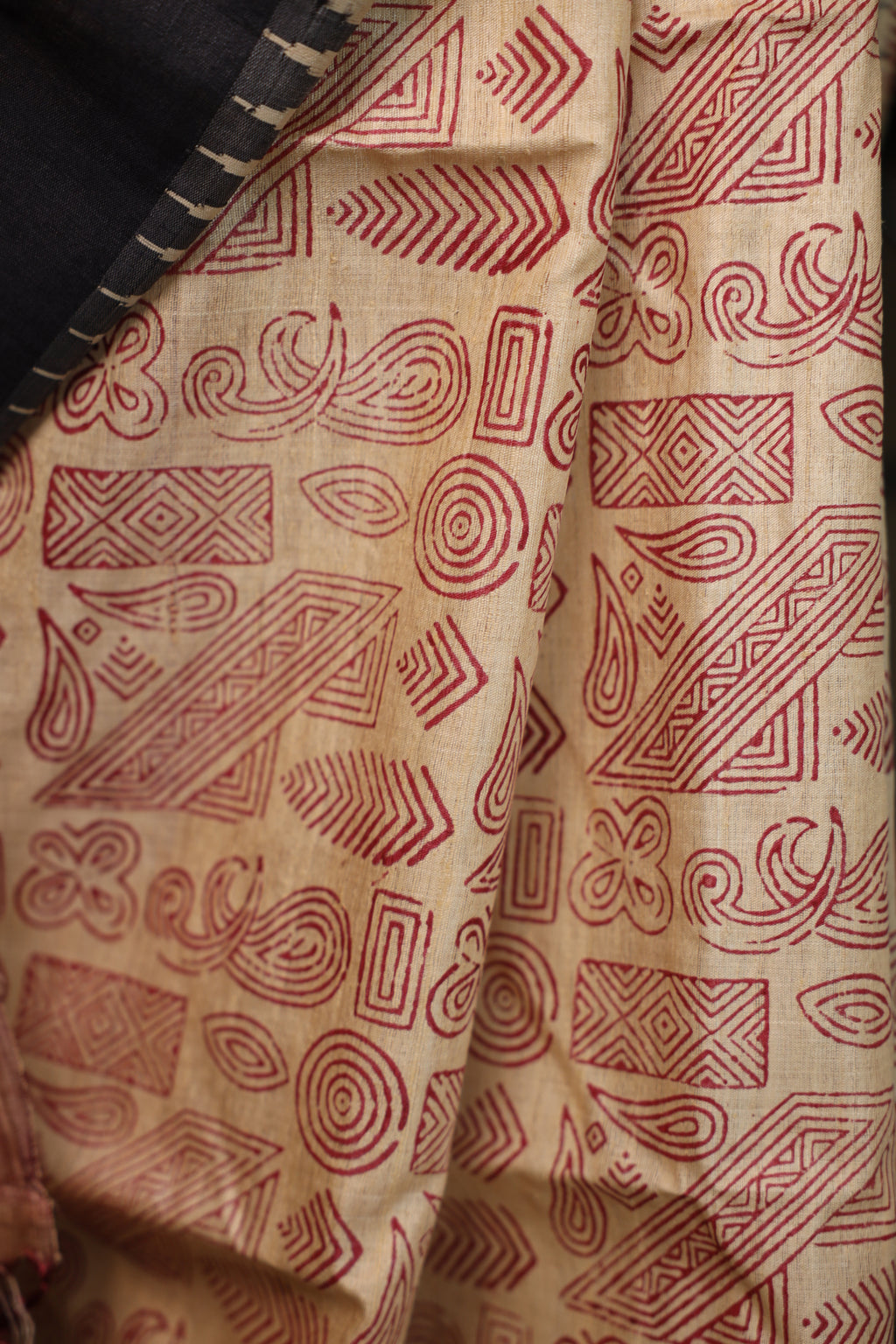 Zentangle Maroon Handblock Printed Handwoven Tussar Silk Saree