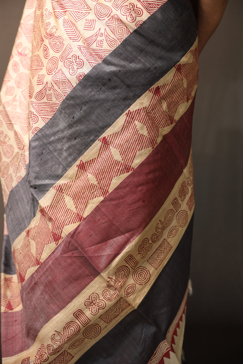 Zentangle Maroon Handblock Printed Handwoven Tussar Silk Saree