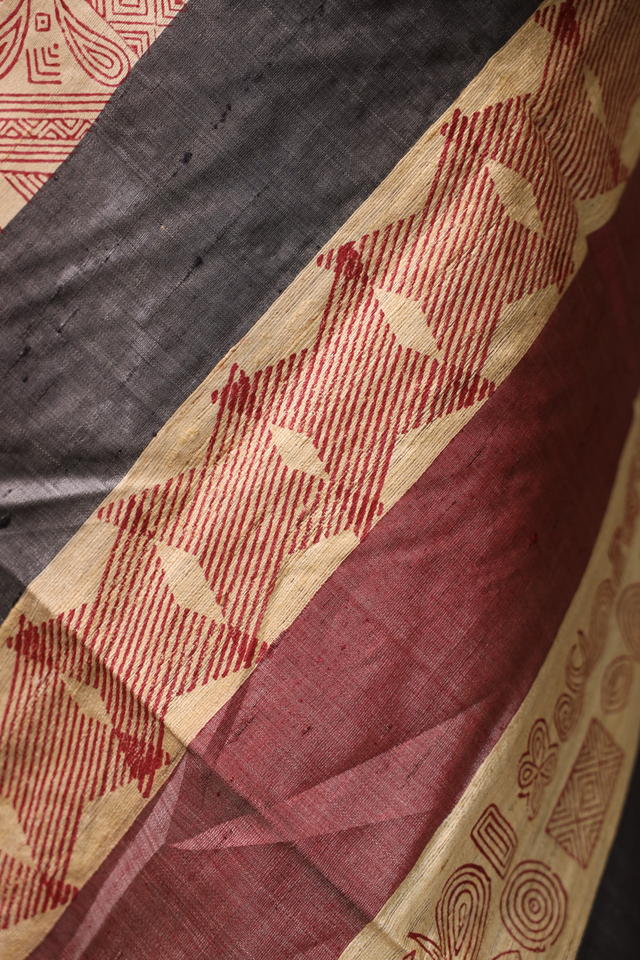 Zentangle Maroon Handblock Printed Handwoven Tussar Silk Saree