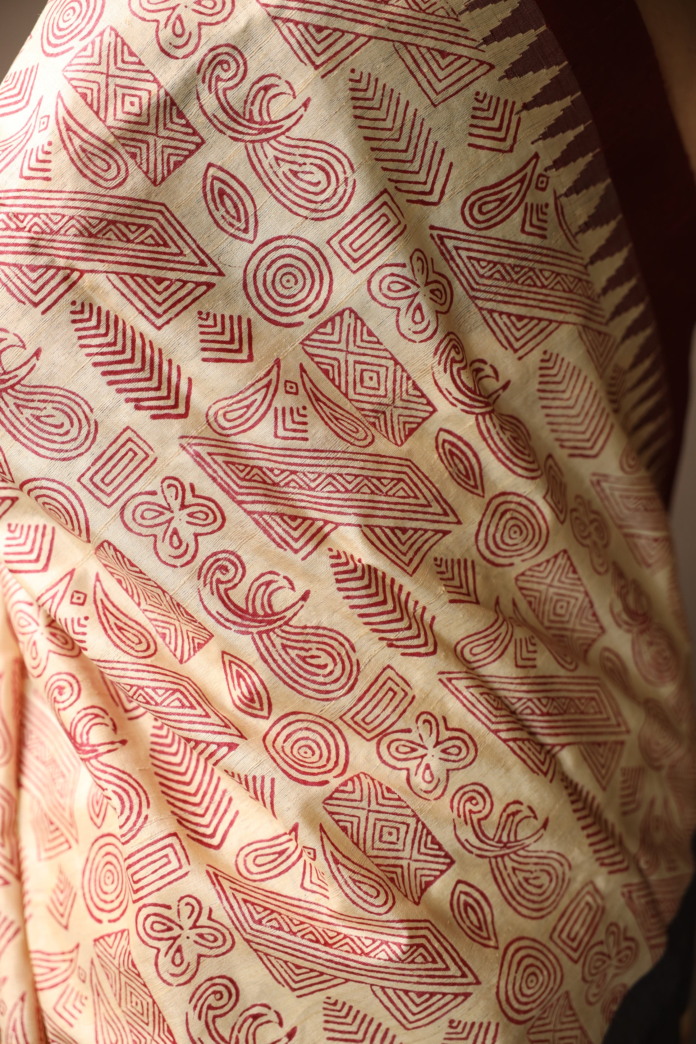 Zentangle Maroon Handblock Printed Handwoven Tussar Silk Saree