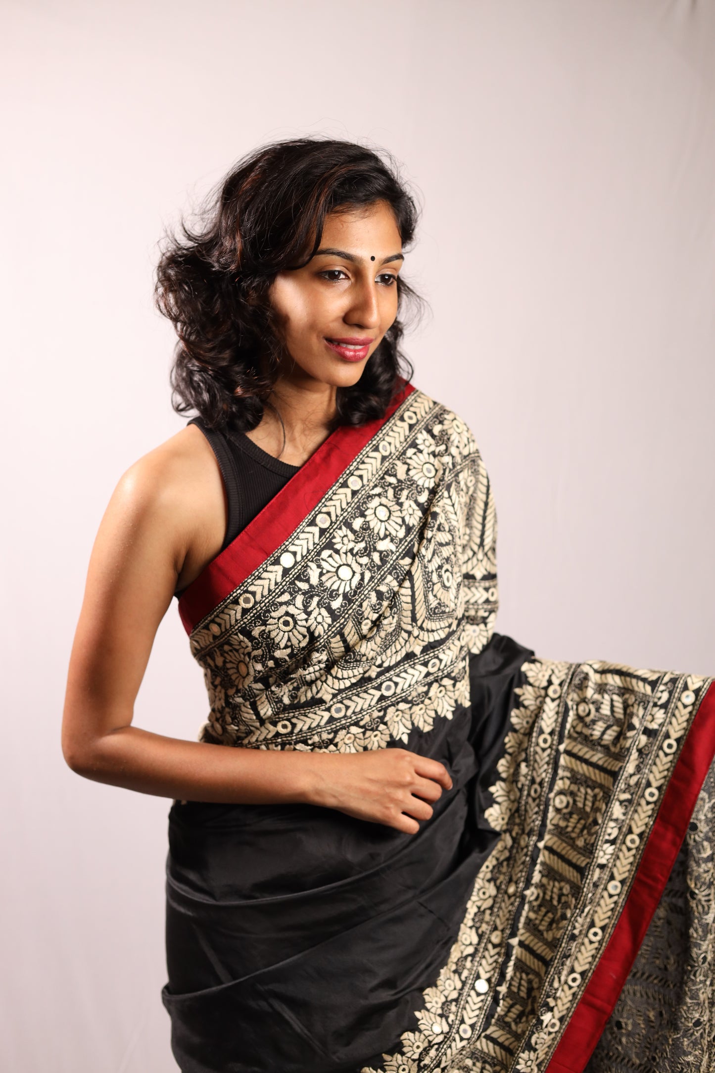 Aina Kantha in Handwoven Pure Silk