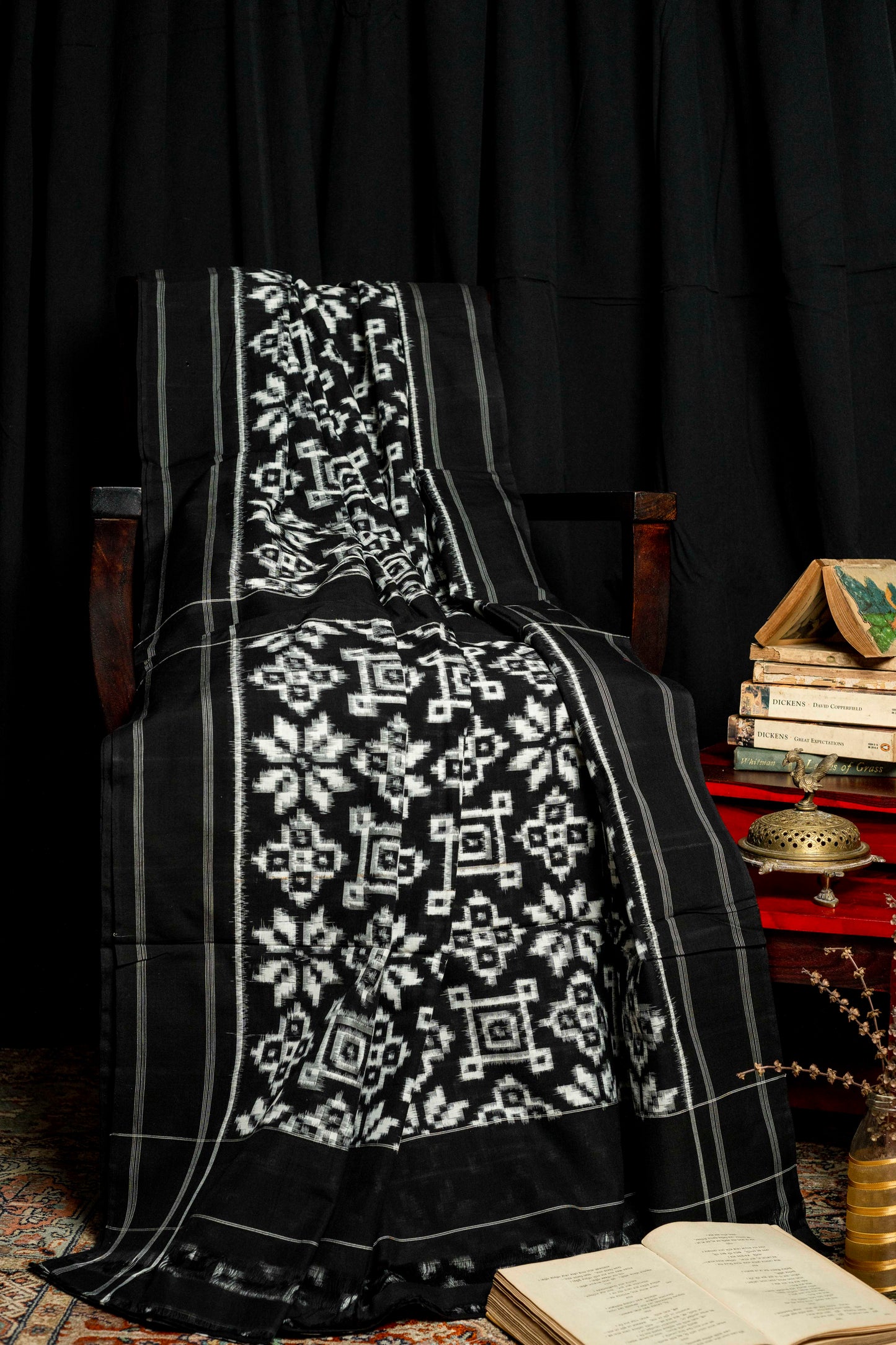 Kolam Black & White Handwoven Double Ikkat Cotton