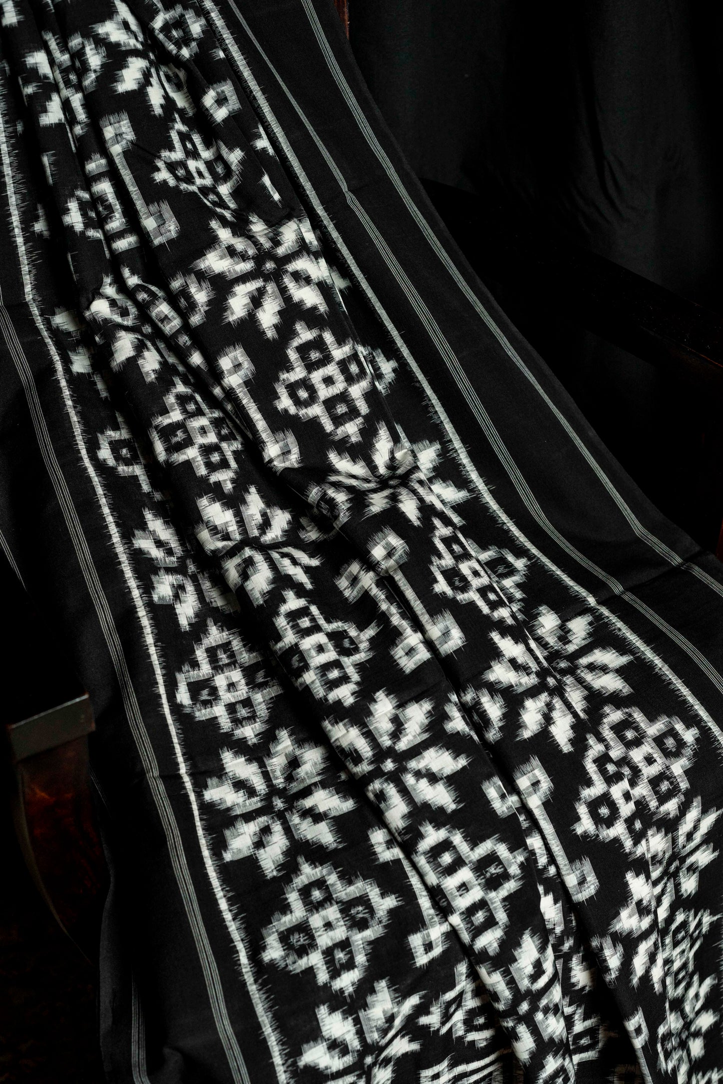 Kolam Black & White Handwoven Double Ikkat Cotton