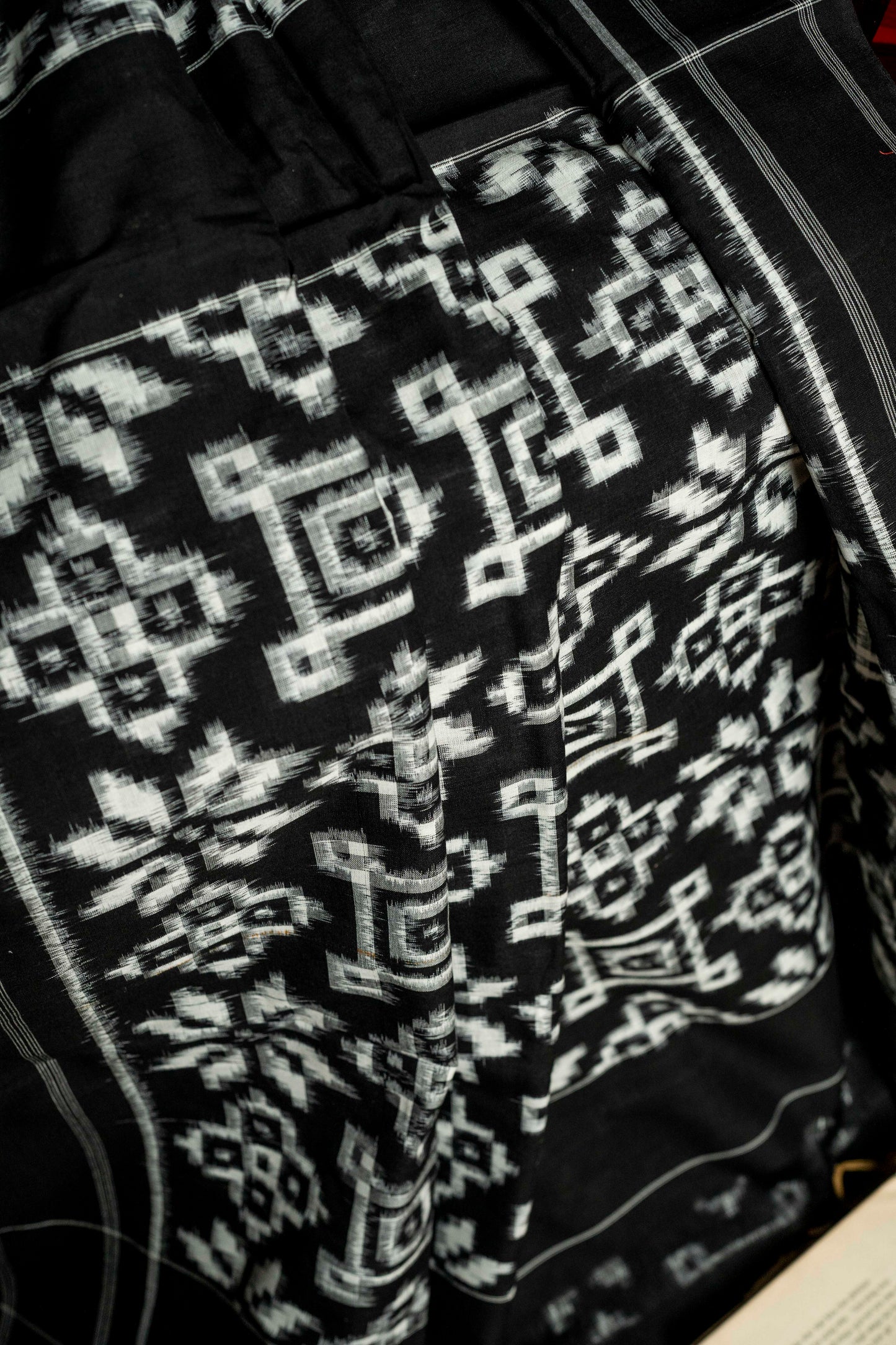 Kolam Black & White Handwoven Double Ikkat Cotton