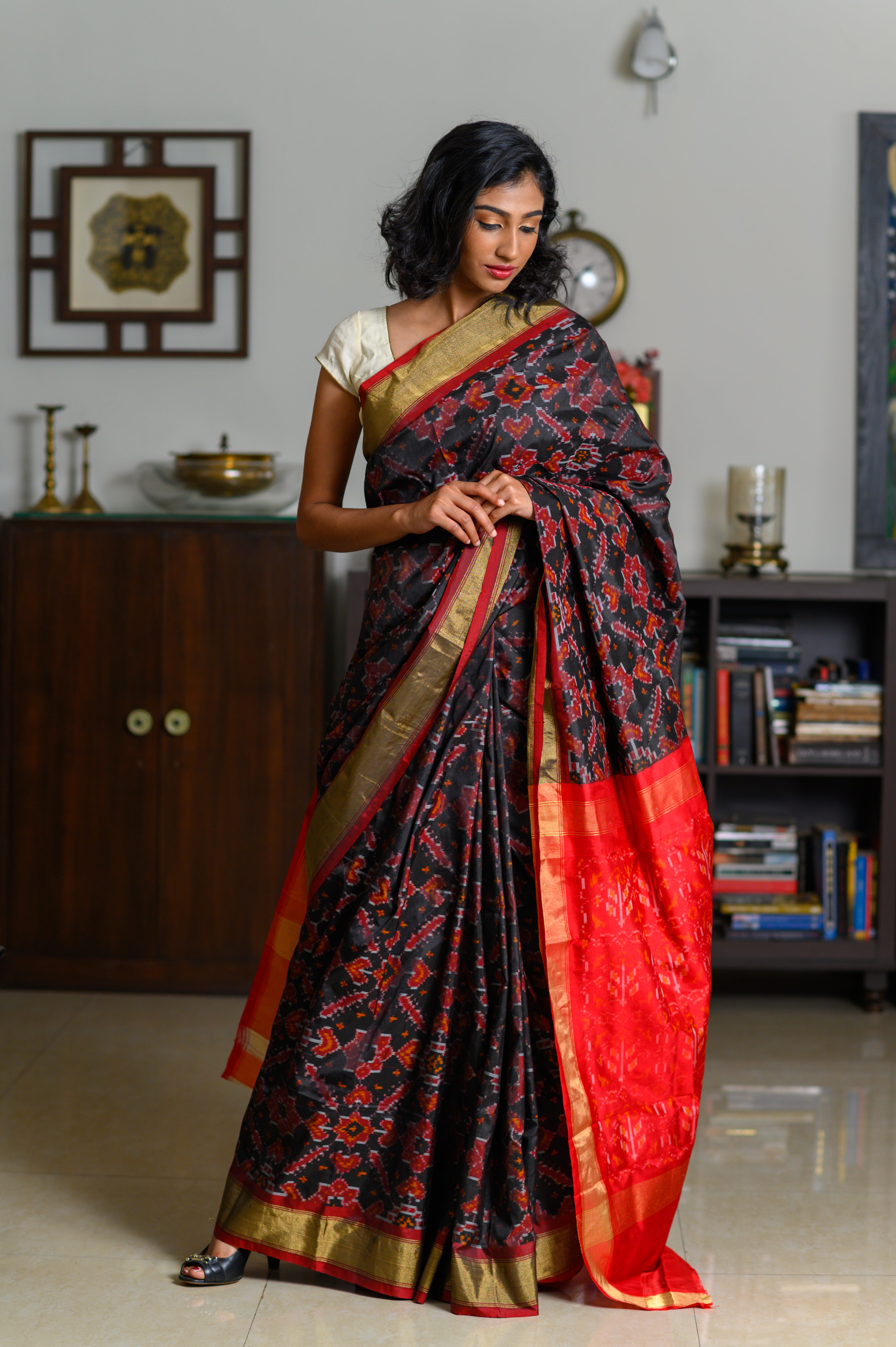 Cherry Noir Handwoven Single Ikkat Silk