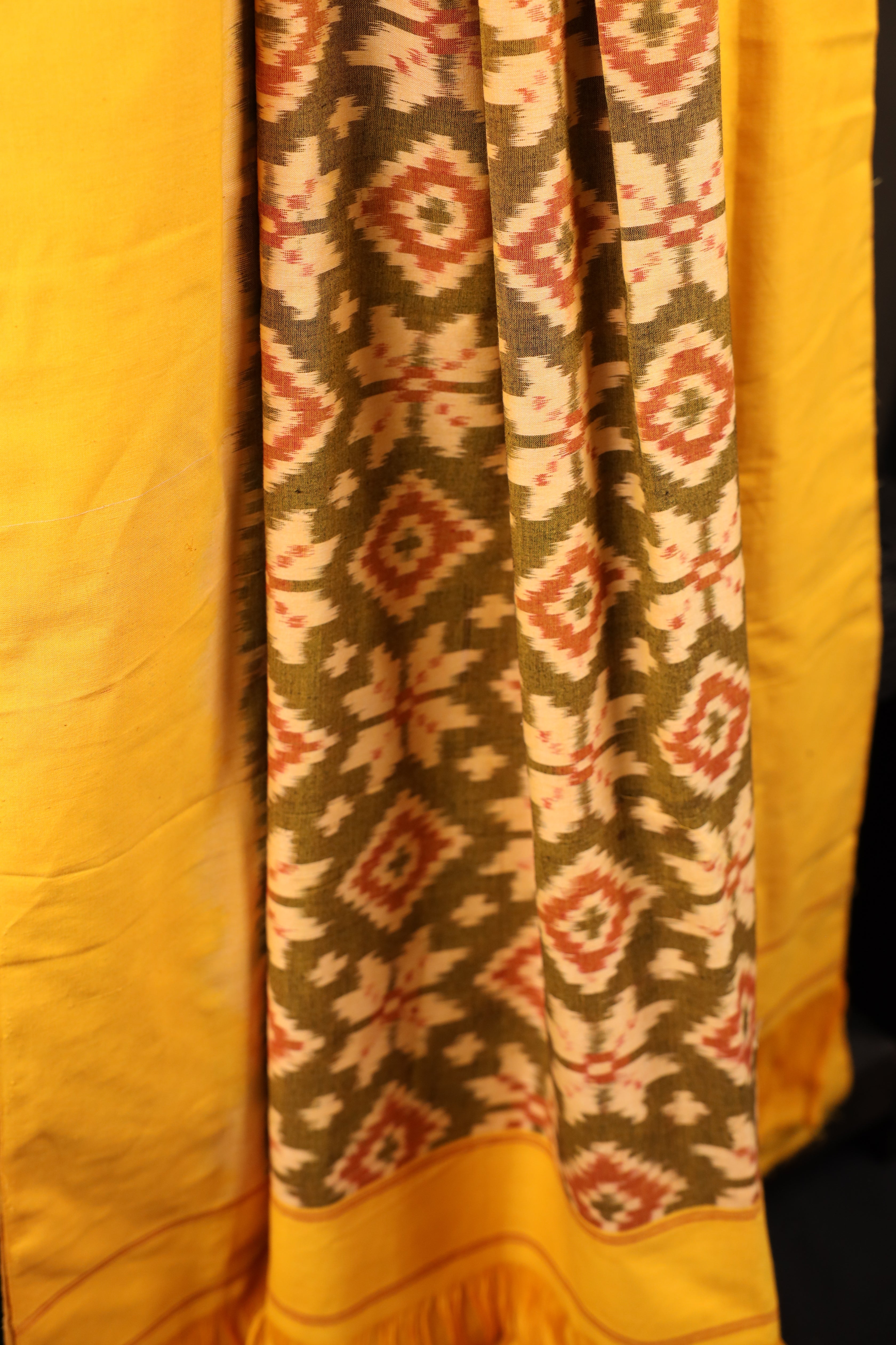 Red Hearts & Crosses with Mehendi Green Floral Pallu Handwoven Single Ikkat Cotton