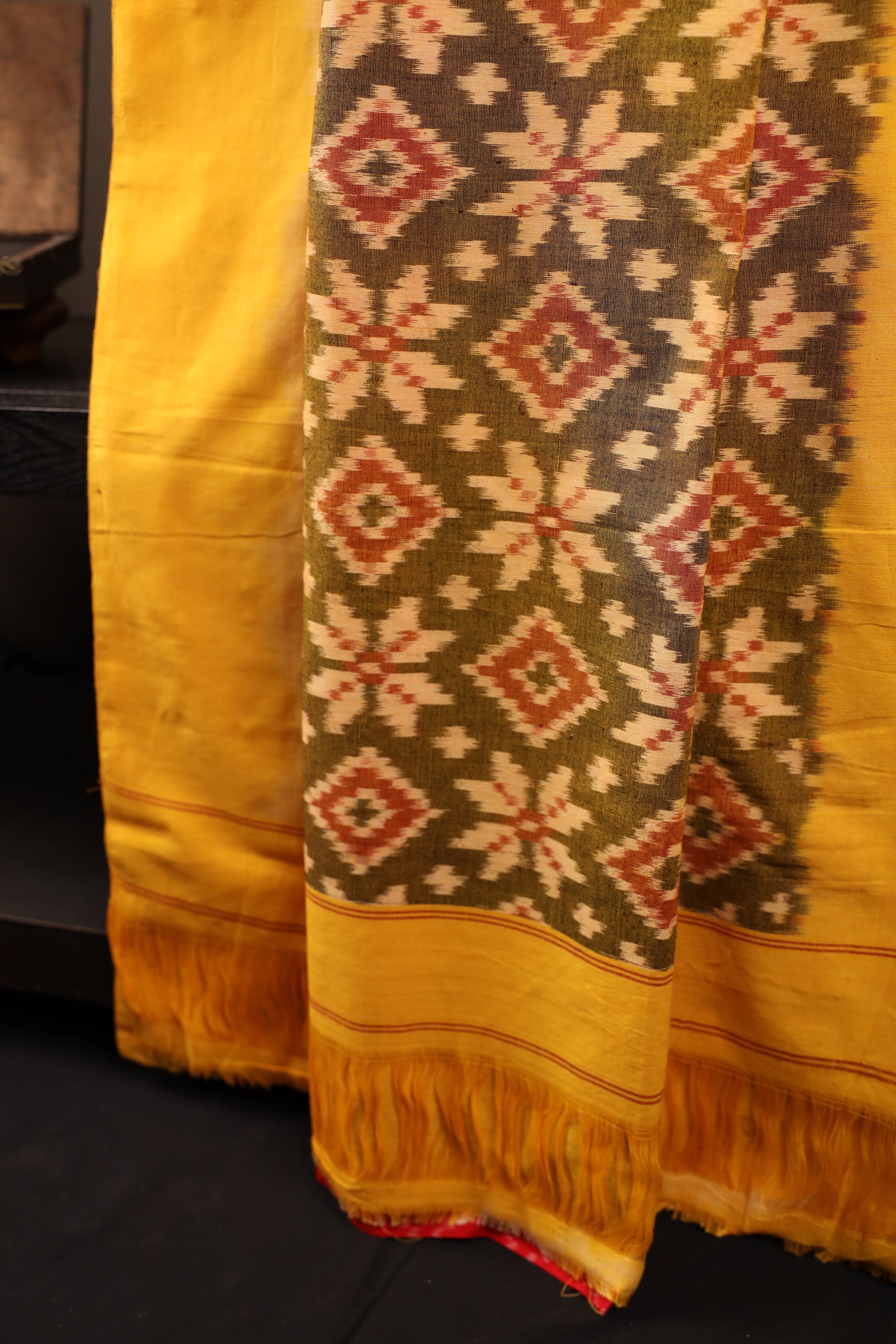 Red & Mehendi Green Floral Handwoven Single Ikkat Cotton
